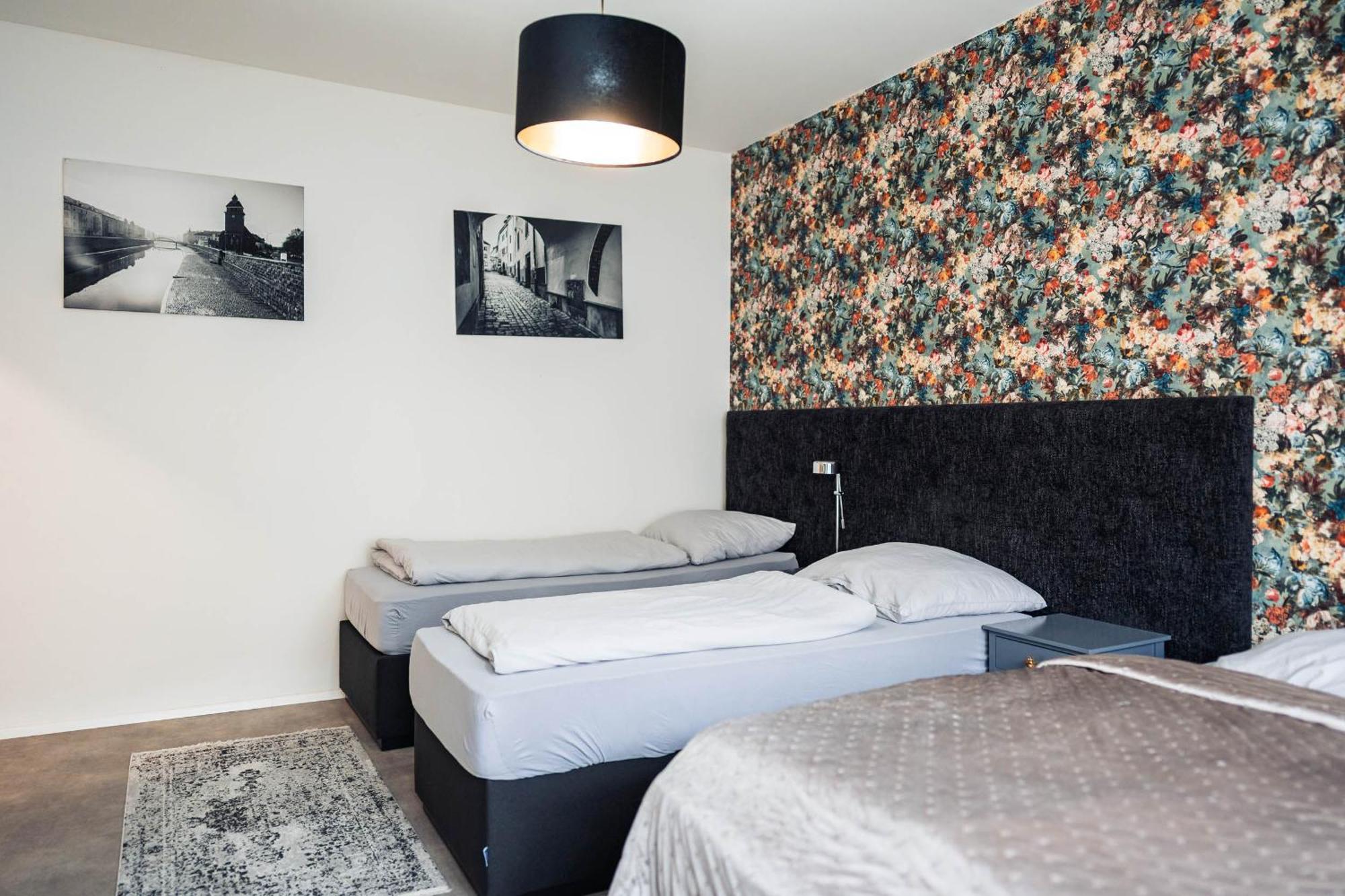 אולומוץ Silvie Apartments - Lazecka מראה חיצוני תמונה